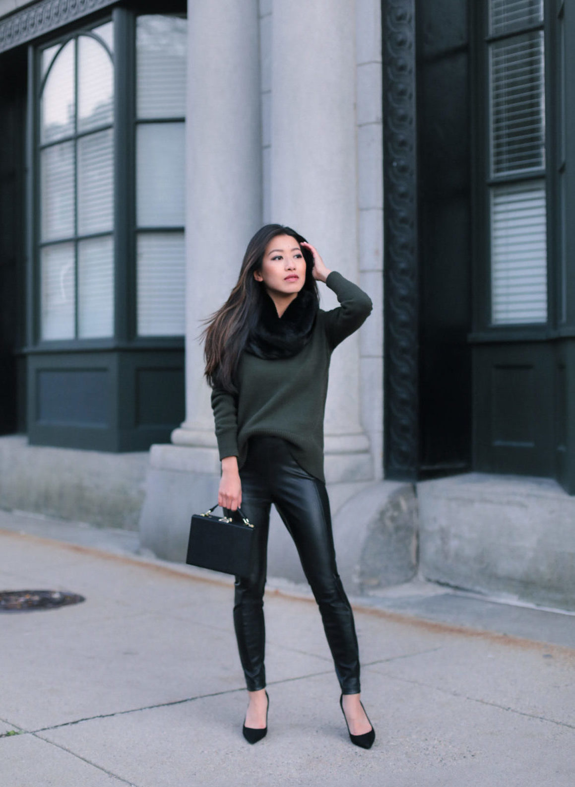 how to style faux leather leggings pants