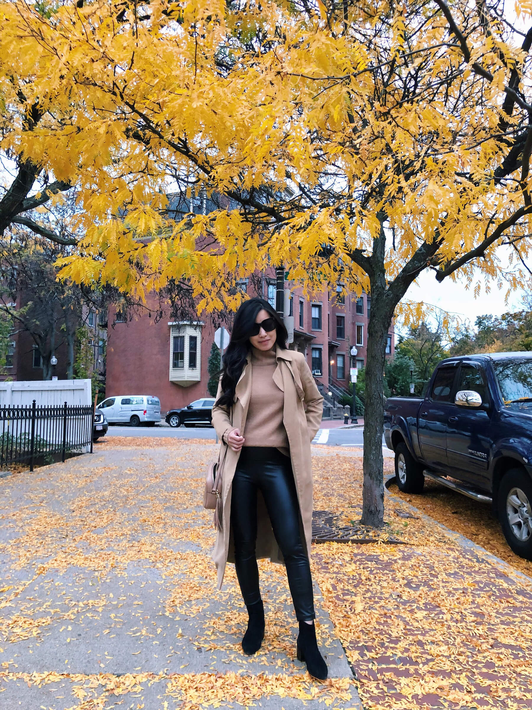 casual fall camel coat outfit